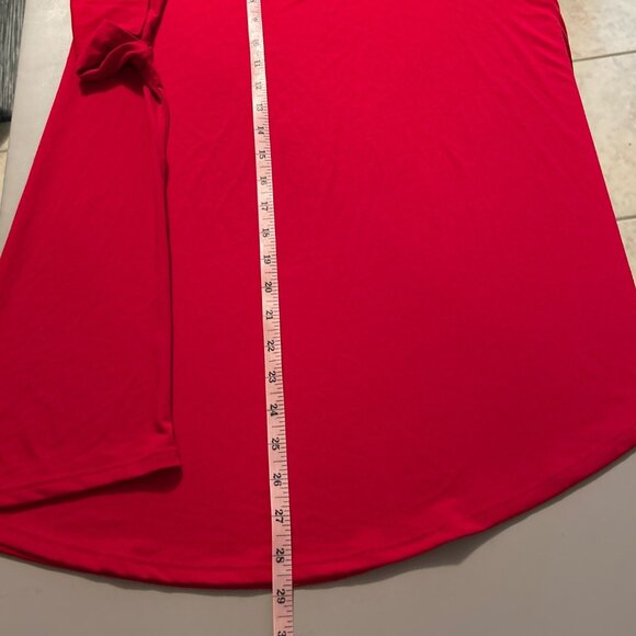 Chico's The Ultimate Short Sleeve Red Tee with a Scoop Neck Size 2 - Picture 5 of 5